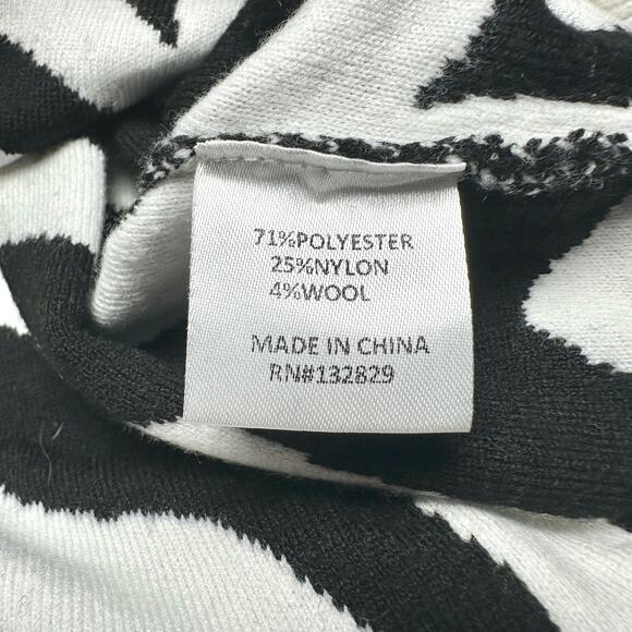 Tularosa | Women | Zebra Wool Blend Flare Sleeve Cropped Sweater Top | Small - Picture 9 of 10